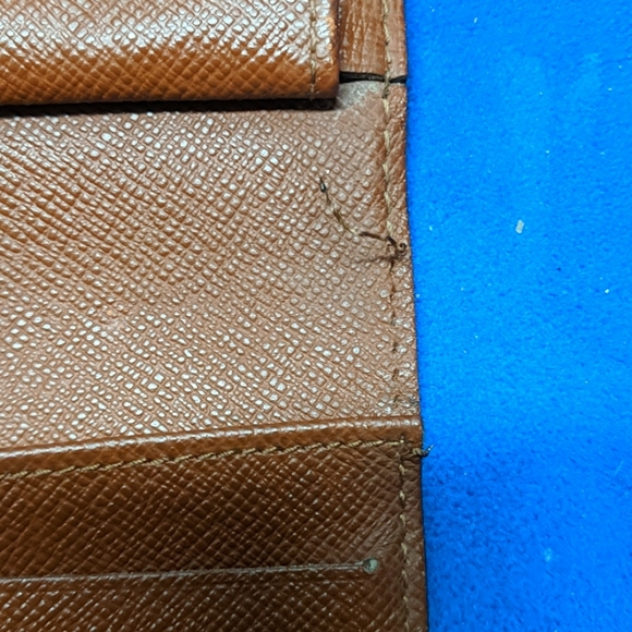 Louis Vuitton Monogram Porte Tresor Intern - Picture 12 of 15